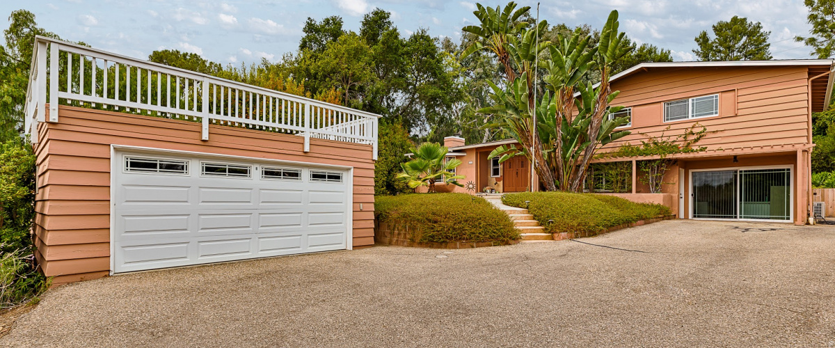 3916 Foothill Road, Santa Barbara, California 93110, 3 Bedrooms Bedrooms, ,2 BathroomsBathrooms,Home,SOLD,Foothill Road,1020